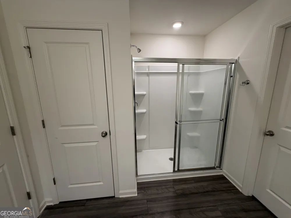303 Hyde PARK Winder, GA 30680