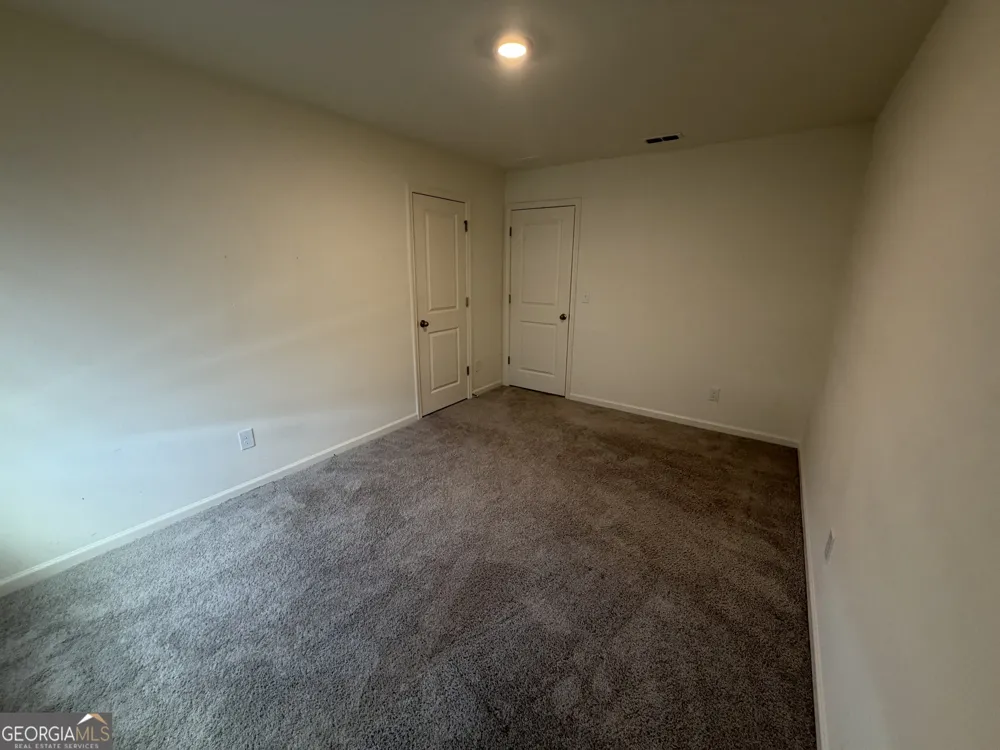 303 Hyde PARK Winder, GA 30680