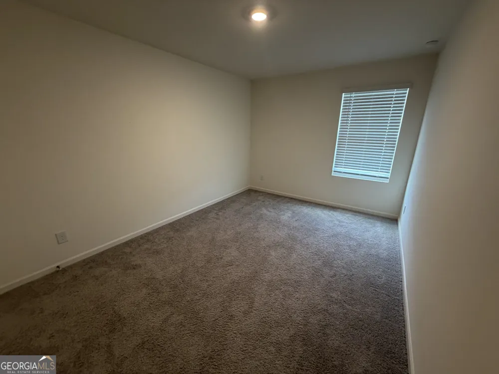 303 Hyde PARK Winder, GA 30680