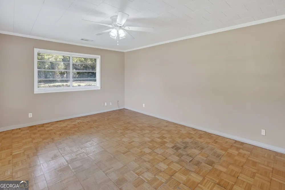 310 S Leroy ST Metter, GA 30439