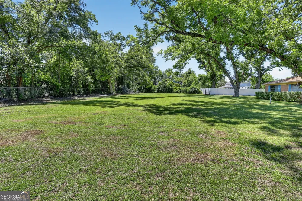 310 S Leroy ST Metter, GA 30439