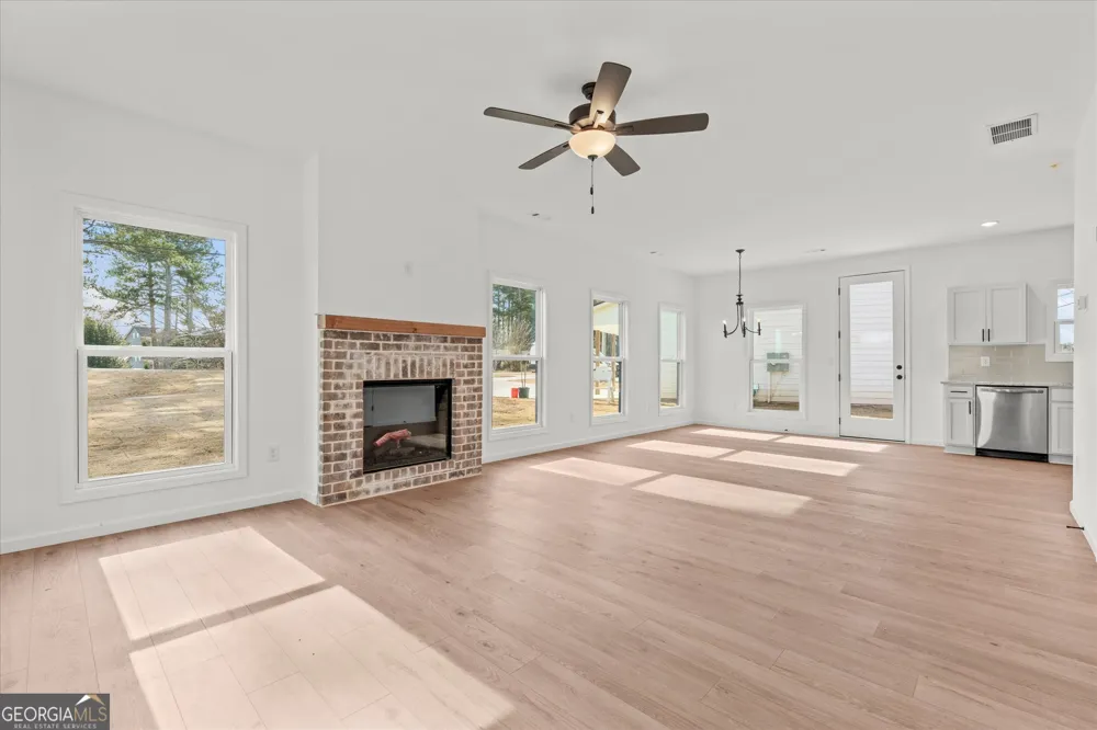 99 Carroll CIR Carrollton, GA 30117