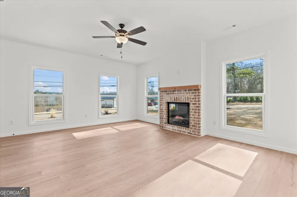 99 Carroll CIR Carrollton, GA 30117