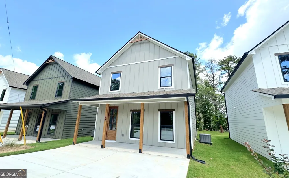 99 Carroll CIR Carrollton, GA 30117
