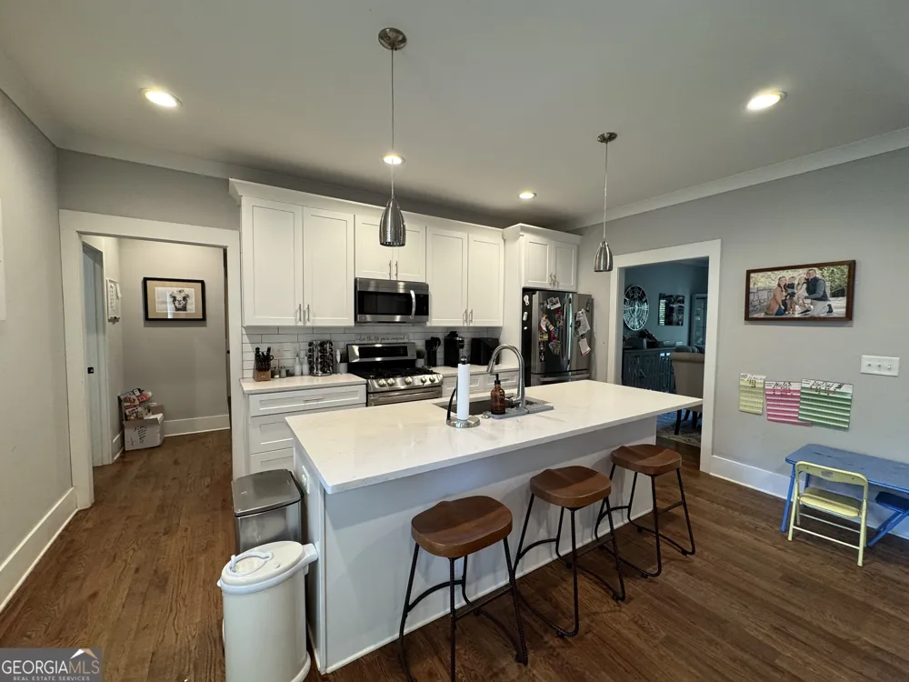 859 East AVE Scottdale, GA 30079