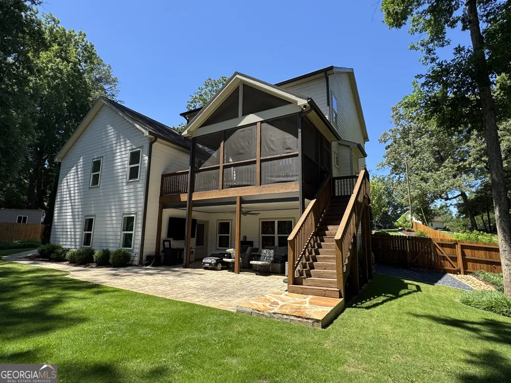 859 East AVE Scottdale, GA 30079