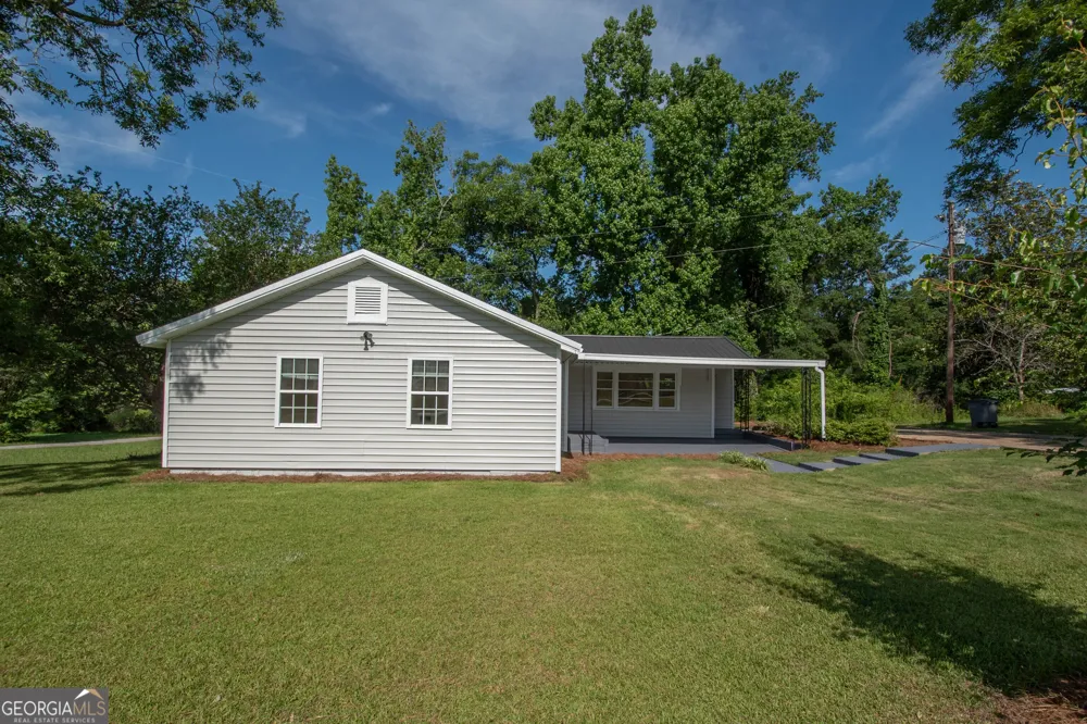 432 Cooley RD LaGrange, GA 30241