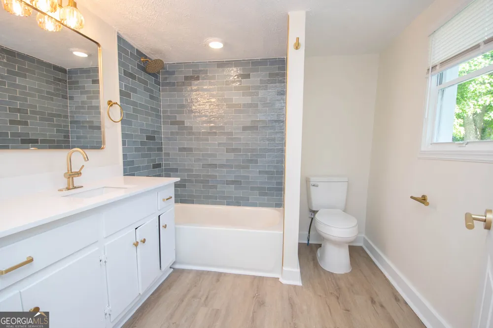 432 Cooley RD LaGrange, GA 30241