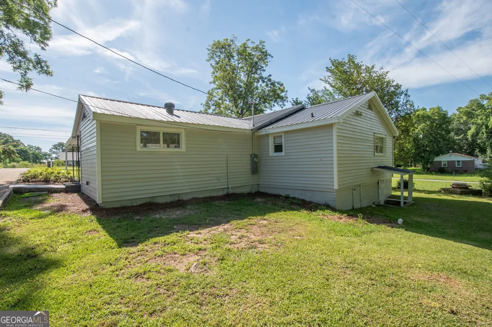 432 Cooley RD LaGrange, GA 30241