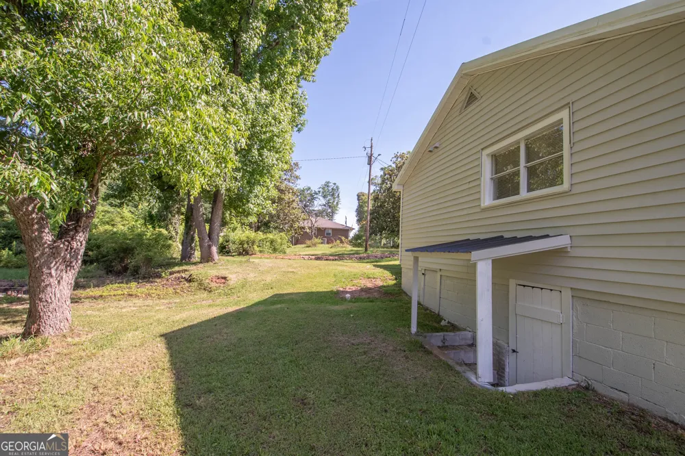 432 Cooley RD LaGrange, GA 30241