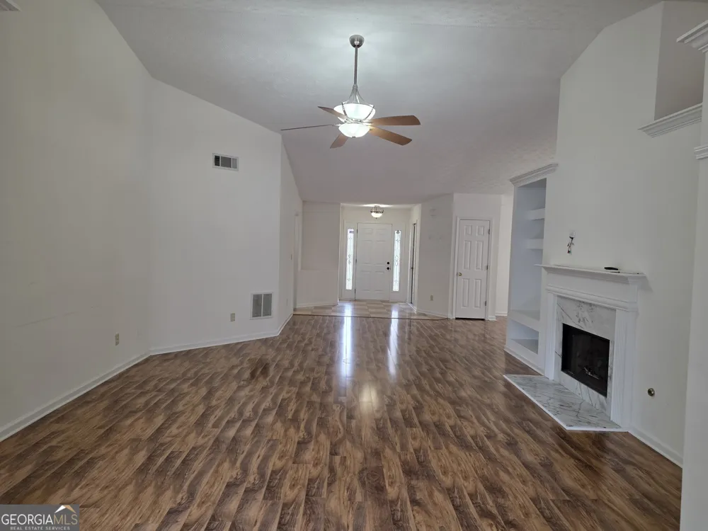 4585 Brook Farms CT Duluth, GA 30096