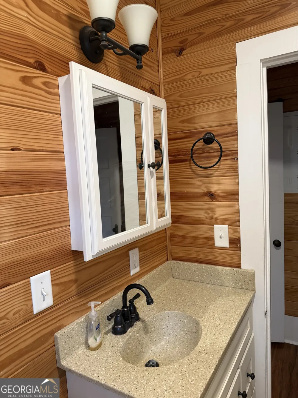 1021 Snow Hill ST Cadwell, GA 31009