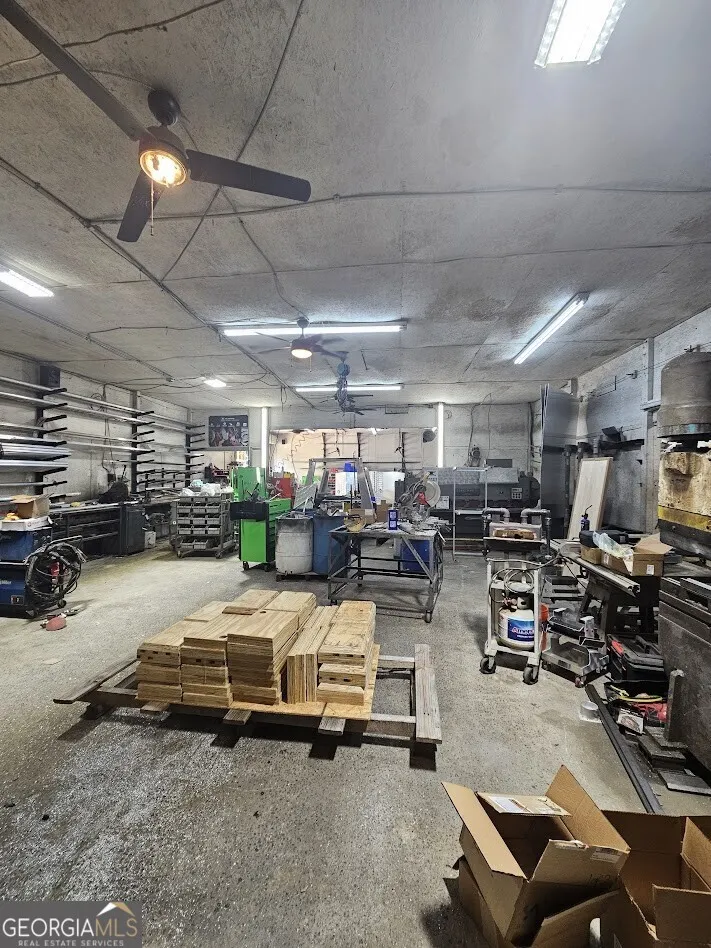865 Lumber Company RD Talking Rock, GA 30175
