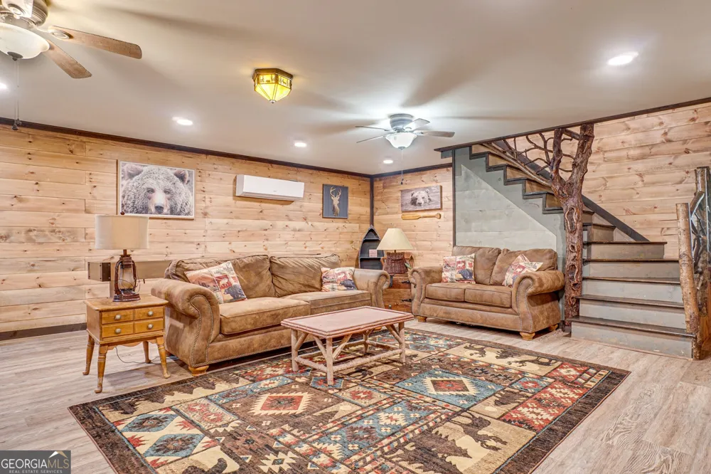 2183 Chimney Mountain RD Sautee Nacoochee, GA 30571