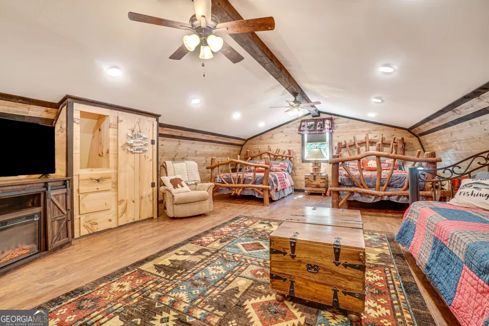 2183 Chimney Mountain RD Sautee Nacoochee, GA 30571
