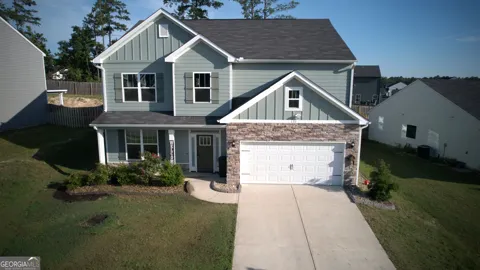 131 Pebble LN