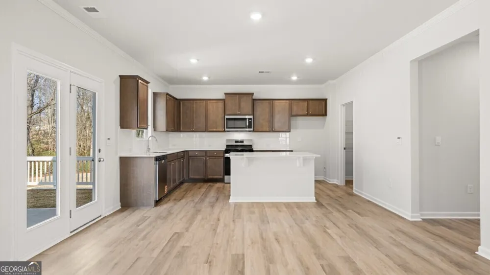 1401 Lincoln LN Braselton, GA 30517
