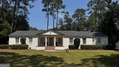 118 Woodlawn DR