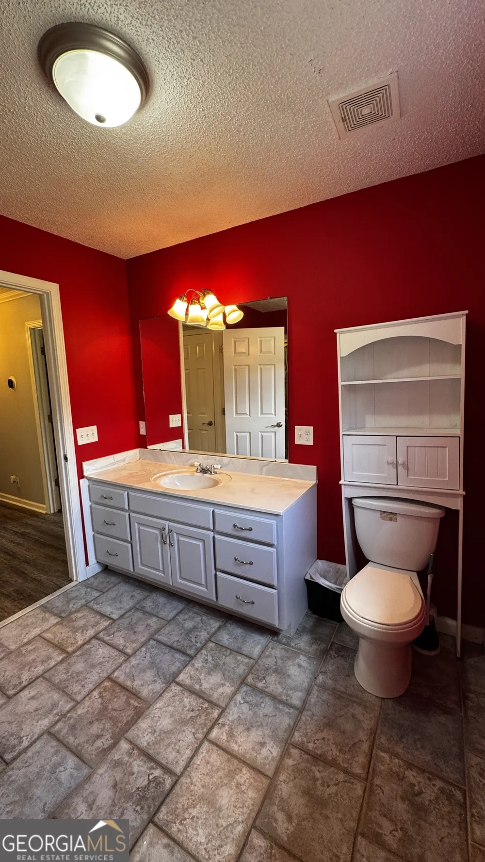 144 Live Oak LN Claxton, GA 30417