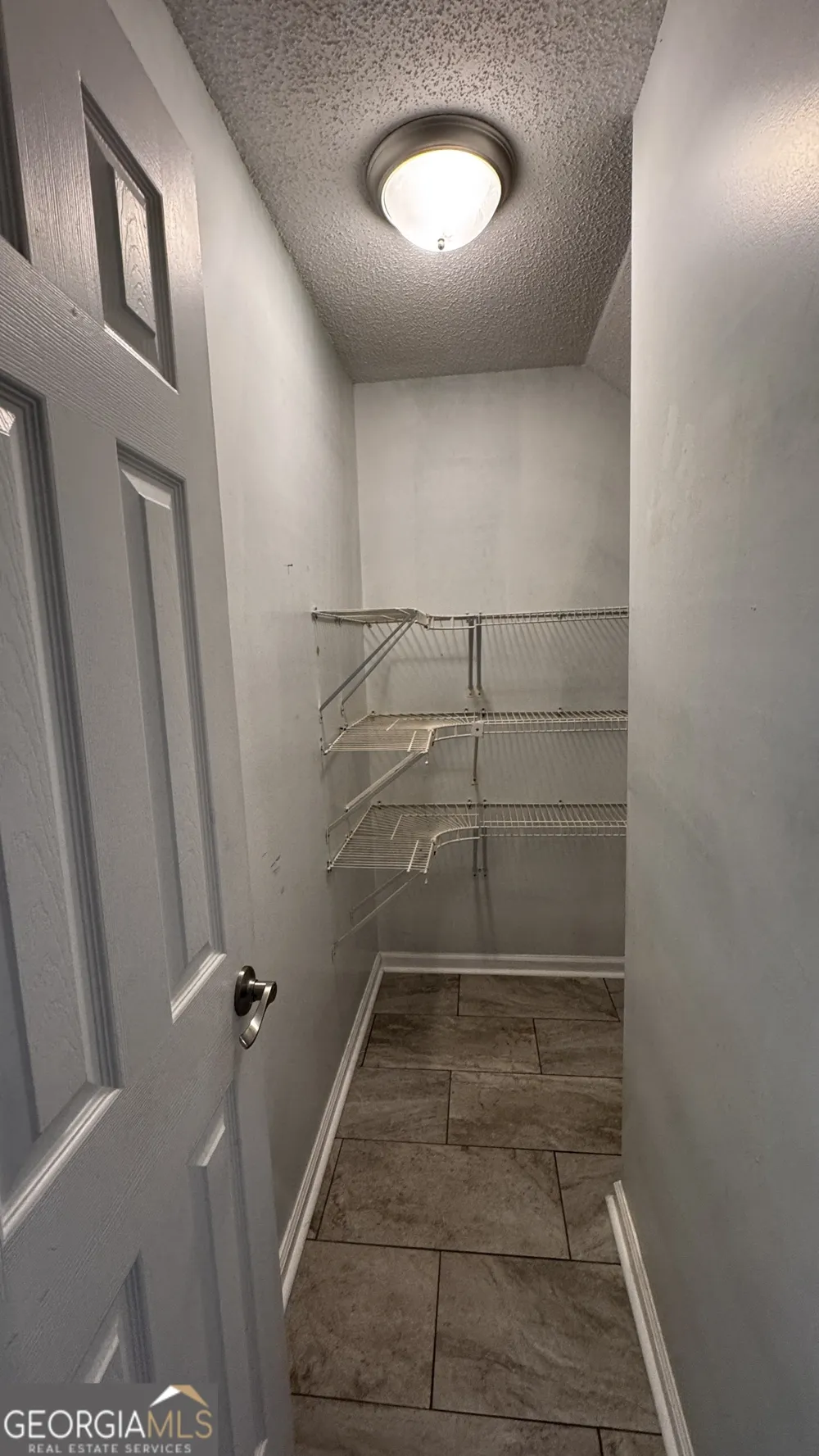144 Live Oak LN Claxton, GA 30417
