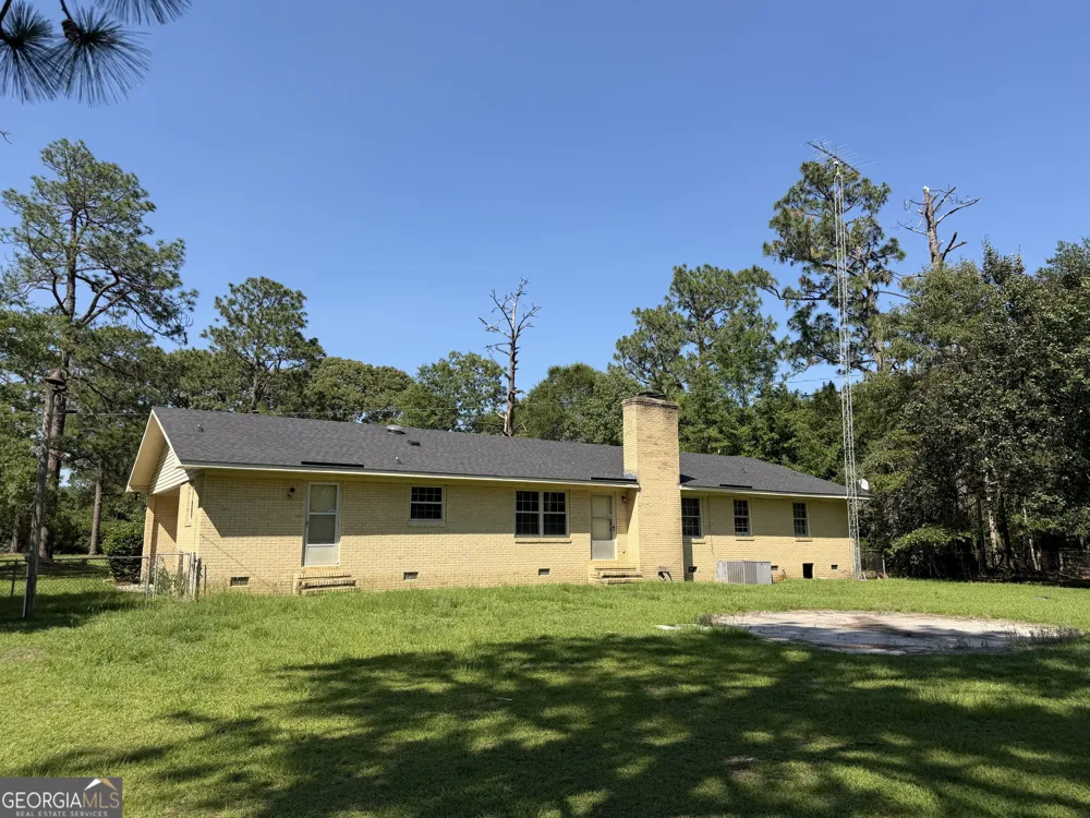 257 Lonnie Burke RD Portal, GA 30450