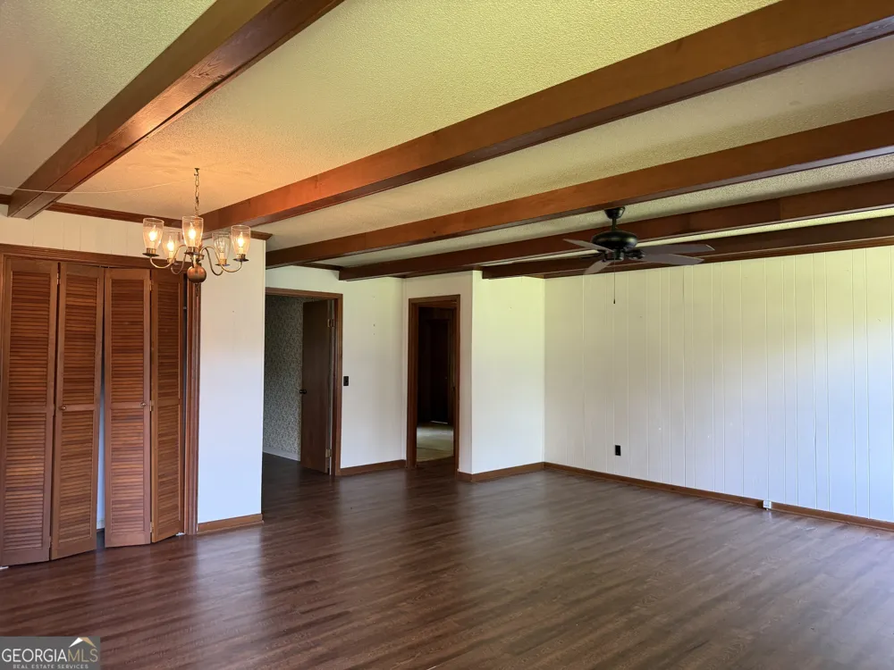 257 Lonnie Burke RD Portal, GA 30450