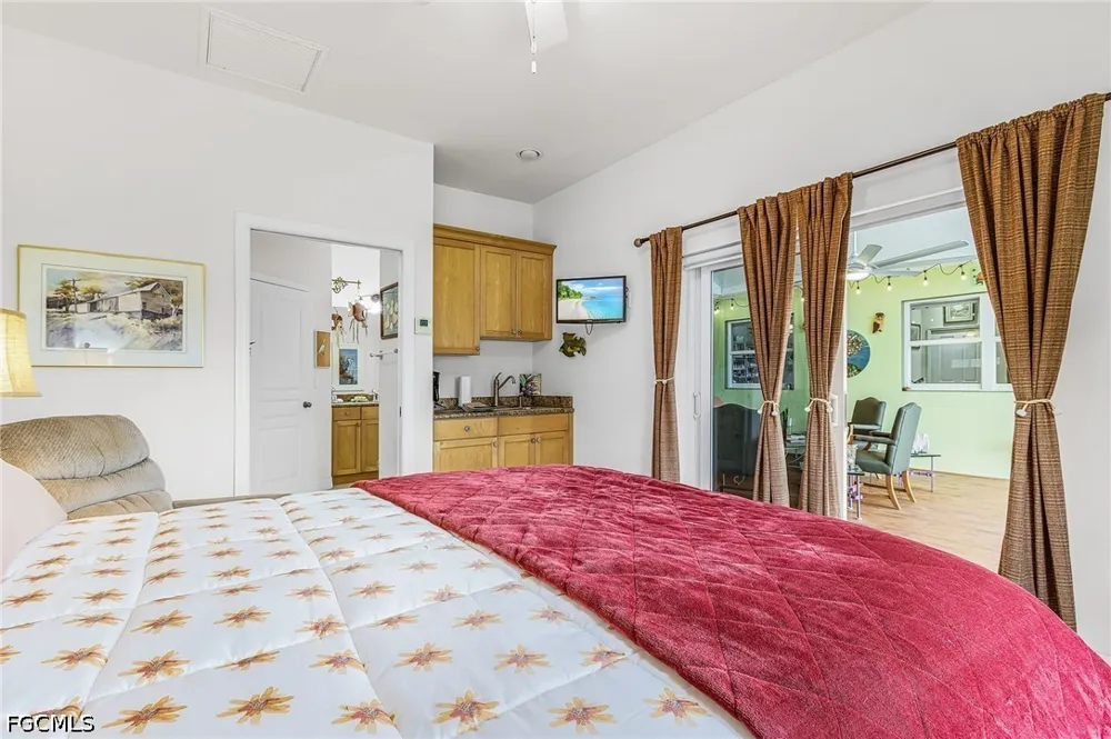 Island Acres Court St James City, FL 33956