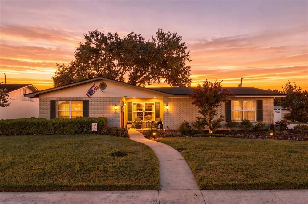 1421 ELLISON LANE Lakeland, FL 33801