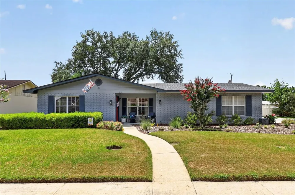 1421 ELLISON LANE Lakeland, FL 33801