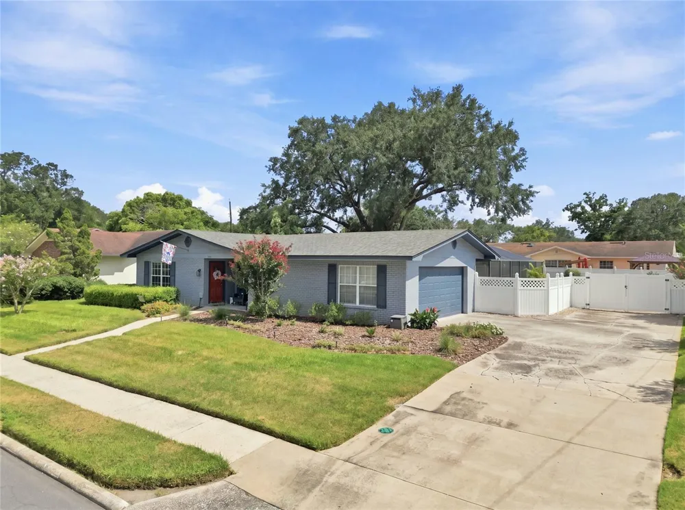 1421 ELLISON LANE Lakeland, FL 33801