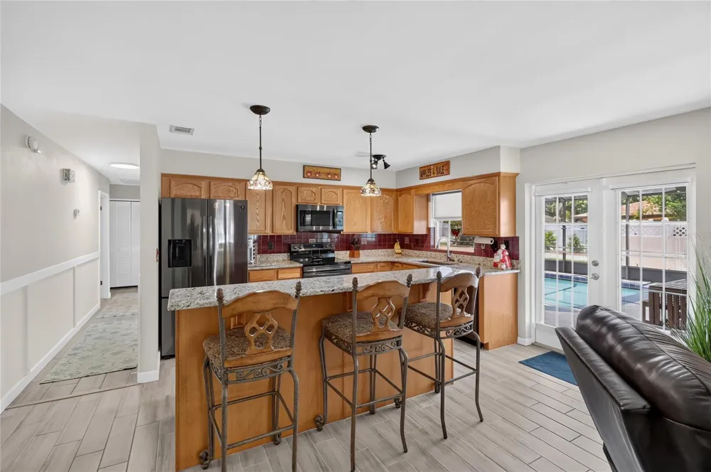 1421 ELLISON LANE Lakeland, FL 33801