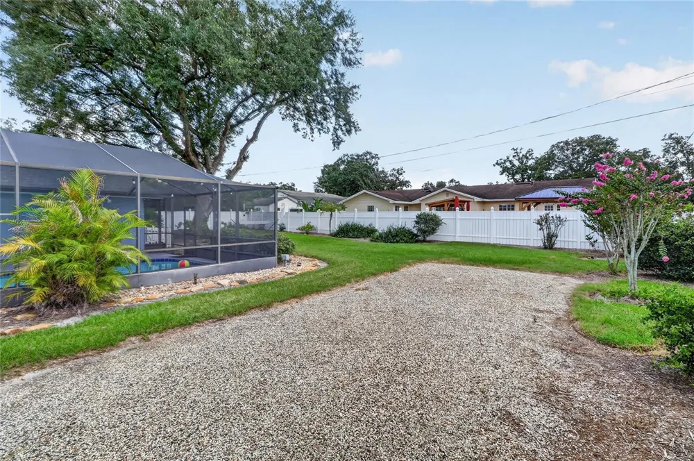 1421 ELLISON LANE Lakeland, FL 33801