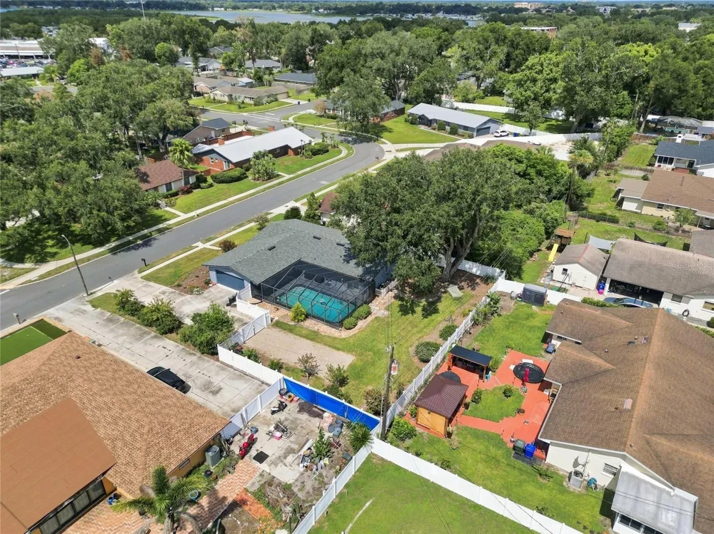1421 ELLISON LANE Lakeland, FL 33801