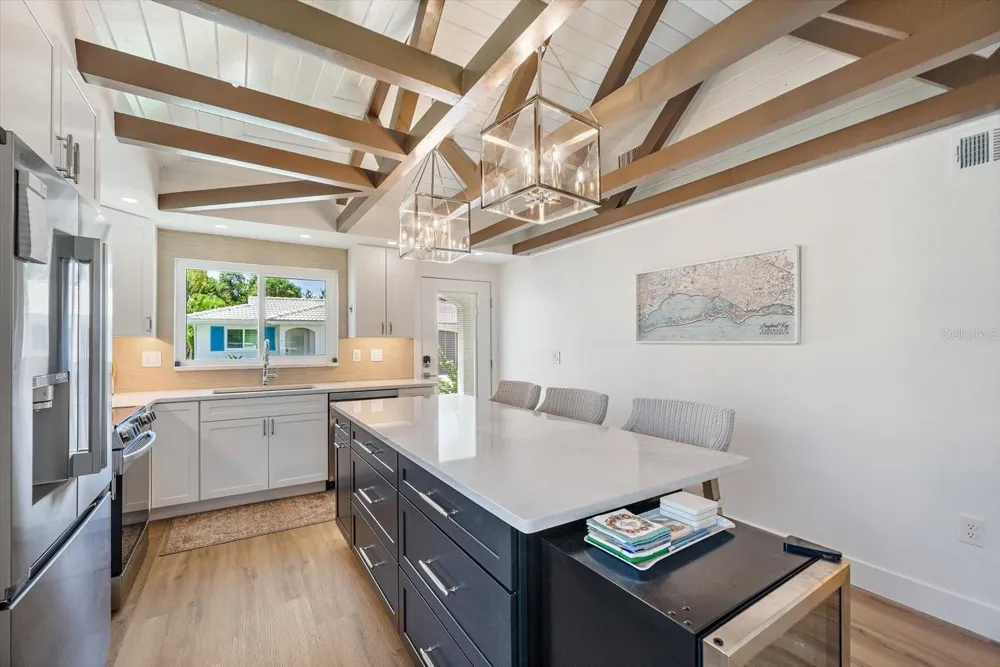 711 SPANISH DRIVE S #211 Longboat Key, FL 34228