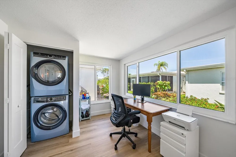711 SPANISH DRIVE S #211 Longboat Key, FL 34228