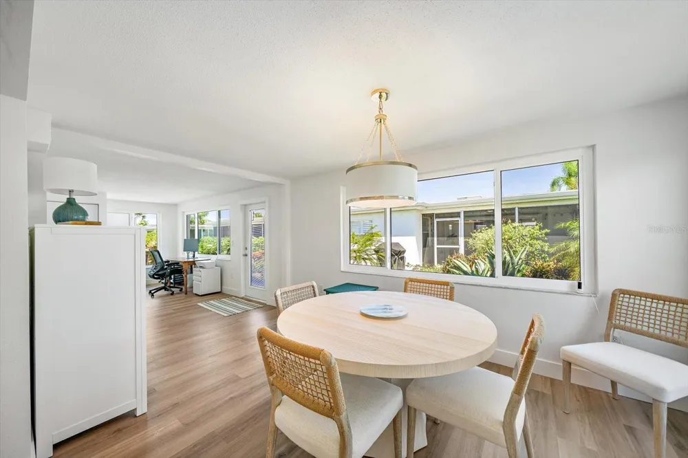 711 SPANISH DRIVE S #211 Longboat Key, FL 34228
