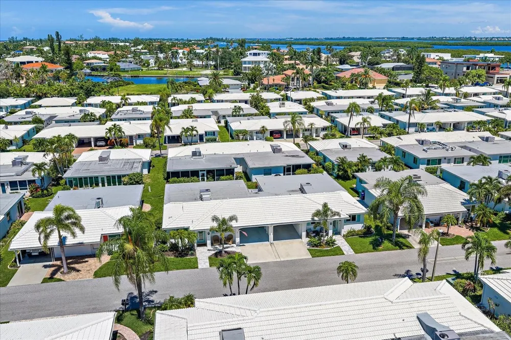 711 SPANISH DRIVE S #211 Longboat Key, FL 34228