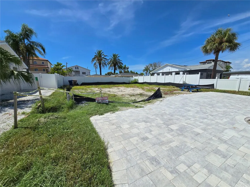 356 144TH AVENUE Madeira Beach, FL 33708