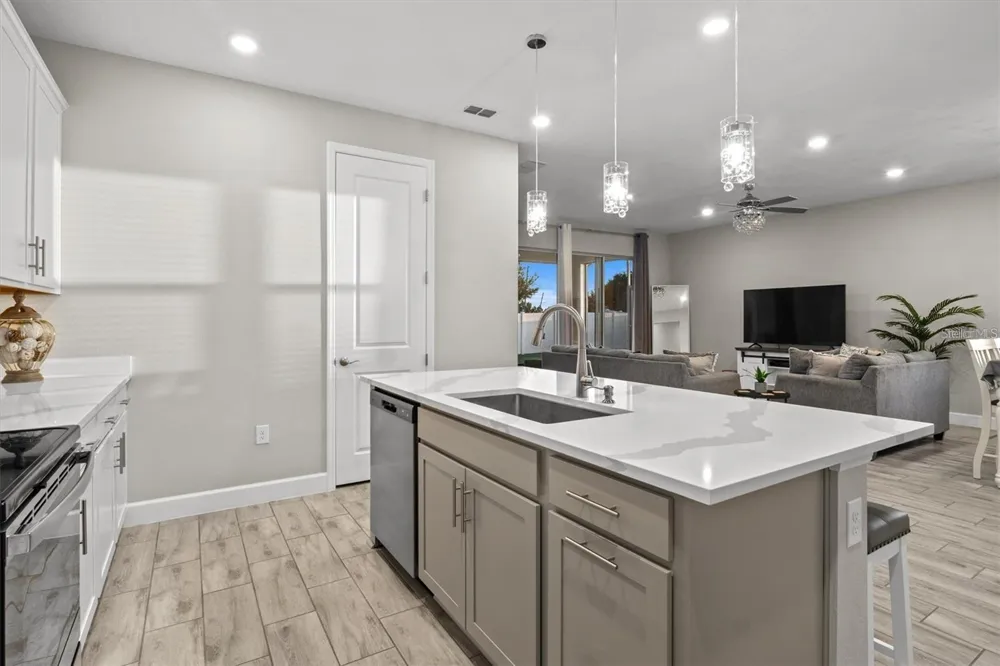 1804 VISTA VIEW DRIVE Dundee, FL 33838