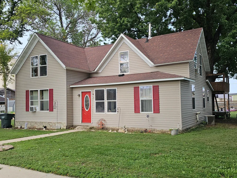 107 2nd Avenue E Lamberton, MN 56152