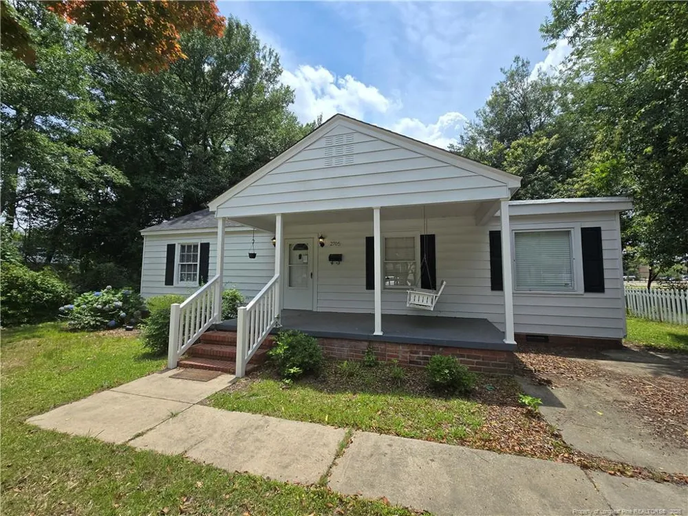 2705 Pecan Fayetteville, NC 28303