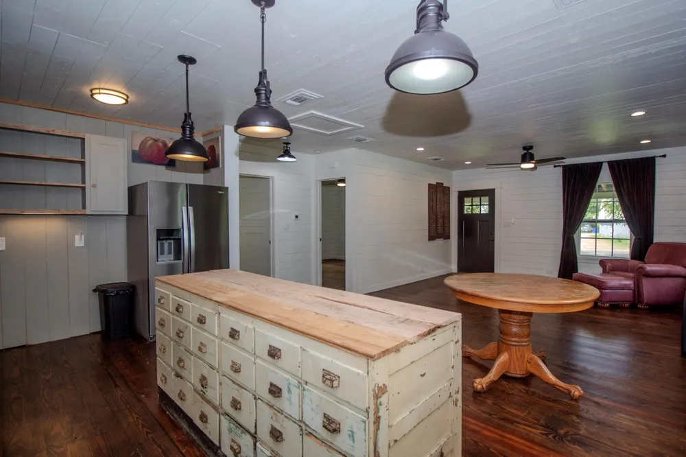 610 S 5th Street Crockett, TX 75835