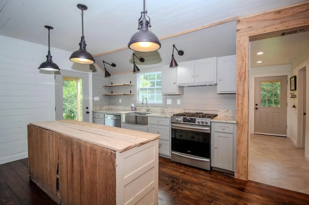 610 S 5th Street Crockett, TX 75835