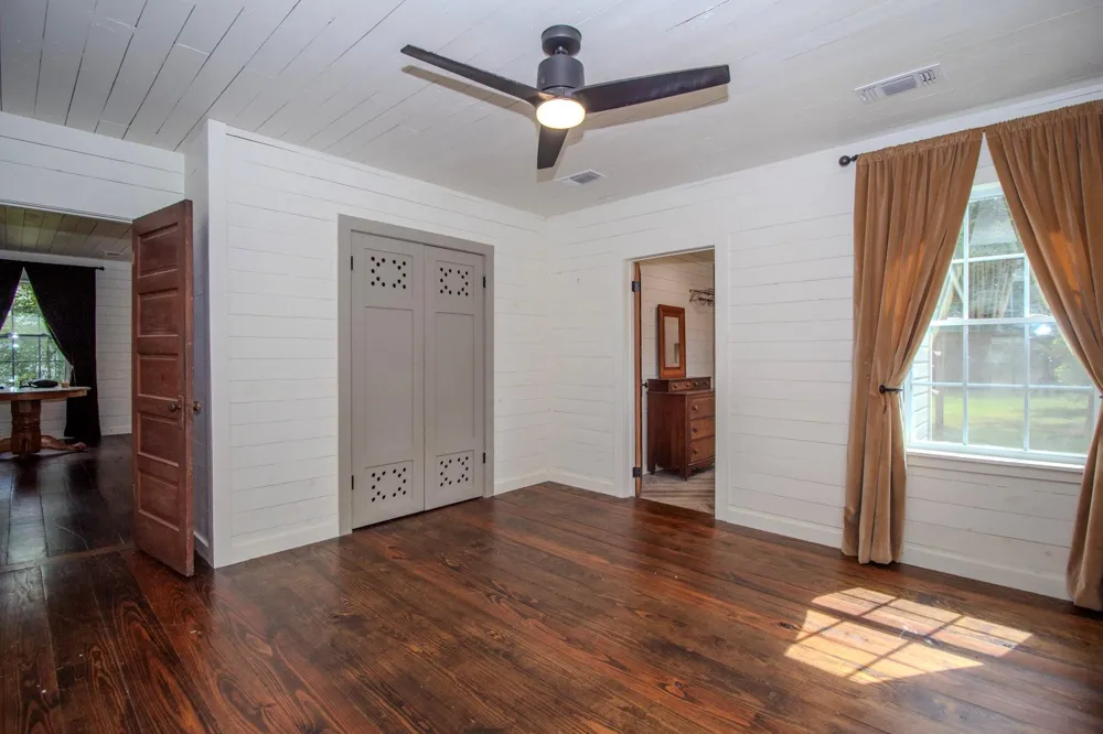 610 S 5th Street Crockett, TX 75835