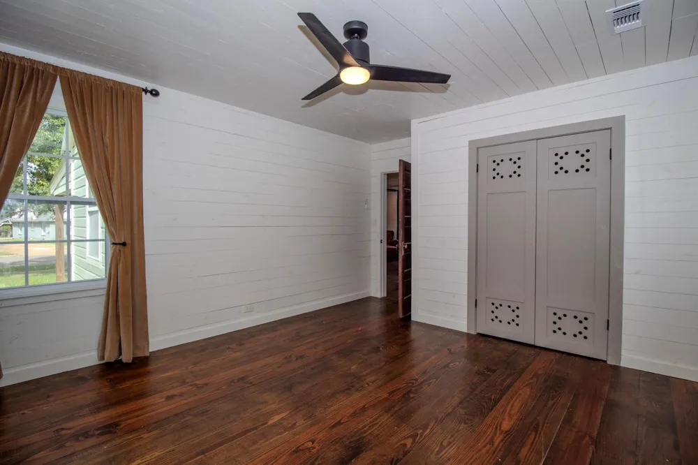 610 S 5th Street Crockett, TX 75835