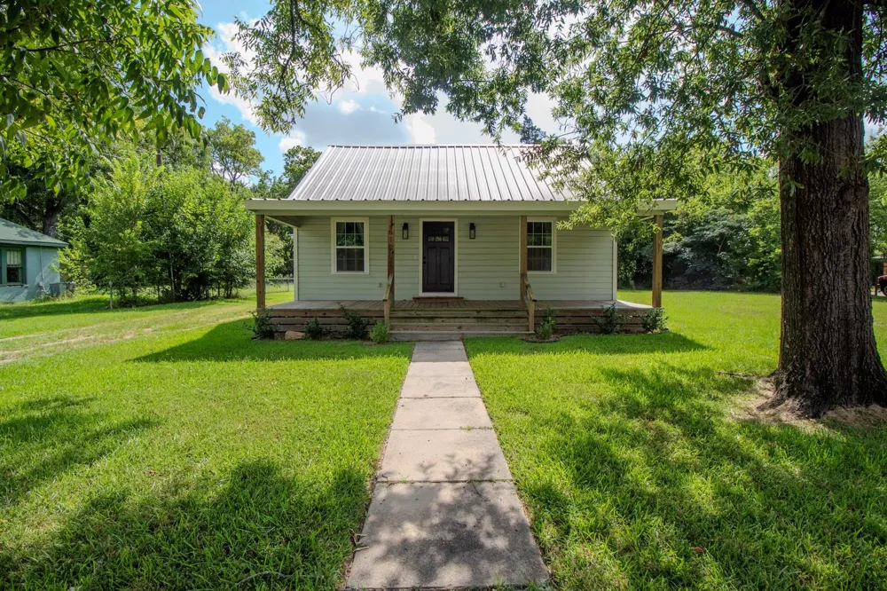 610 S 5th Street Crockett, TX 75835