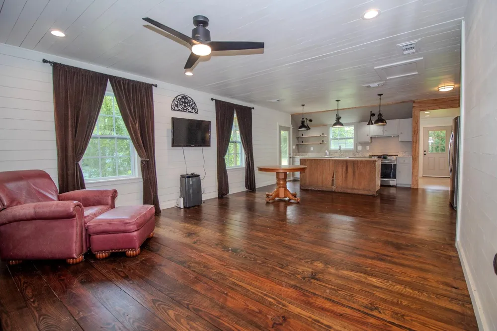 610 S 5th Street Crockett, TX 75835