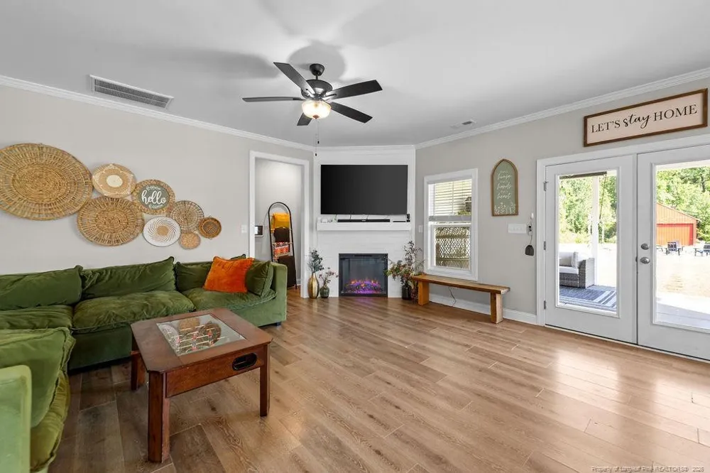 1185 Palestine Road Linden, NC 28356