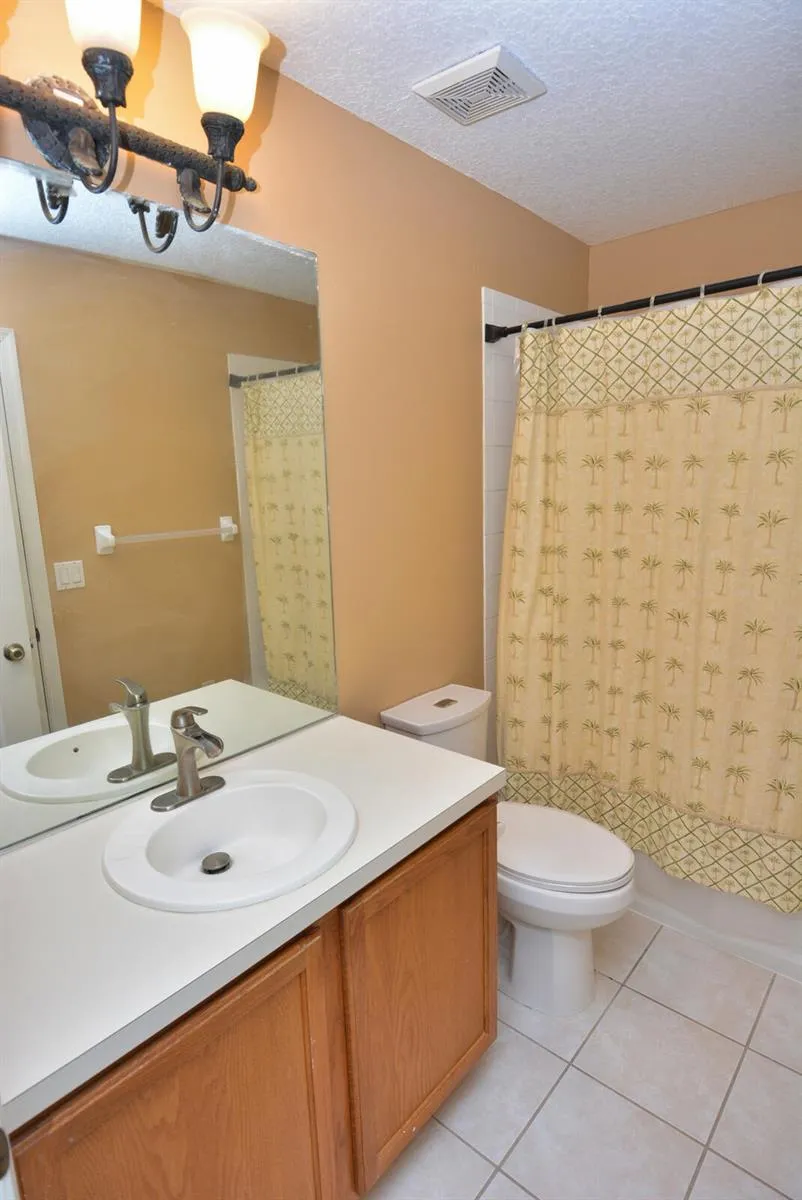 900 NW Waterlily Place Jensen Beach, FL 34957
