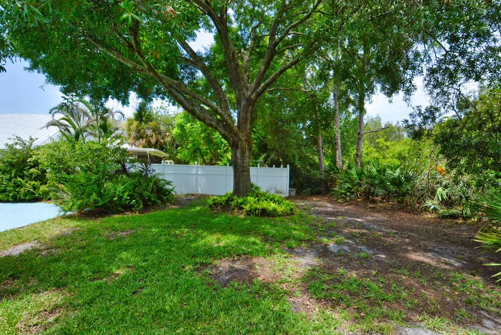 900 NW Waterlily Place Jensen Beach, FL 34957
